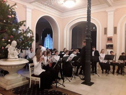 Абонемент № 4 Київської дитячої філармонії «Різдвяні музичні зустрічі»